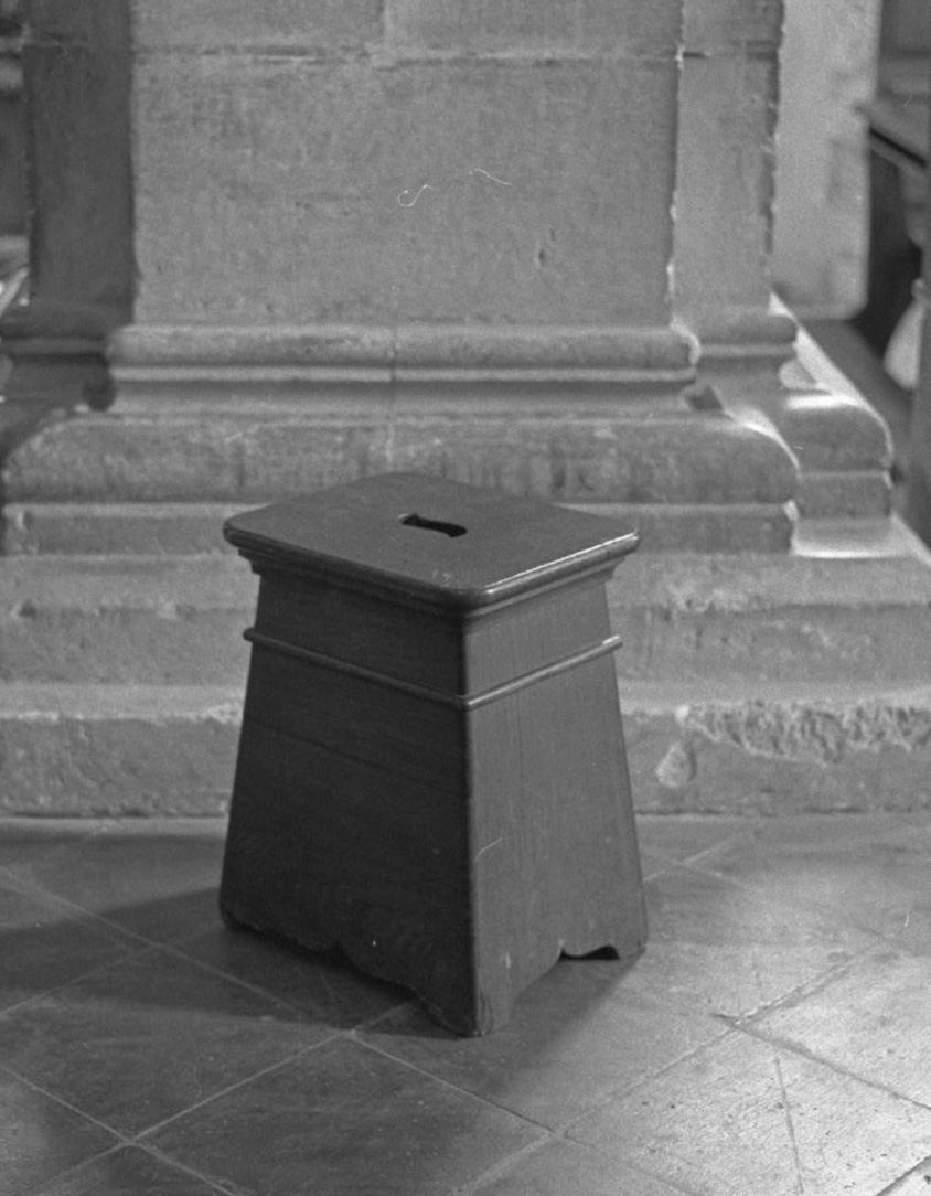 sgabello, serie - bottega toscana (seconda metà sec. XVIII)