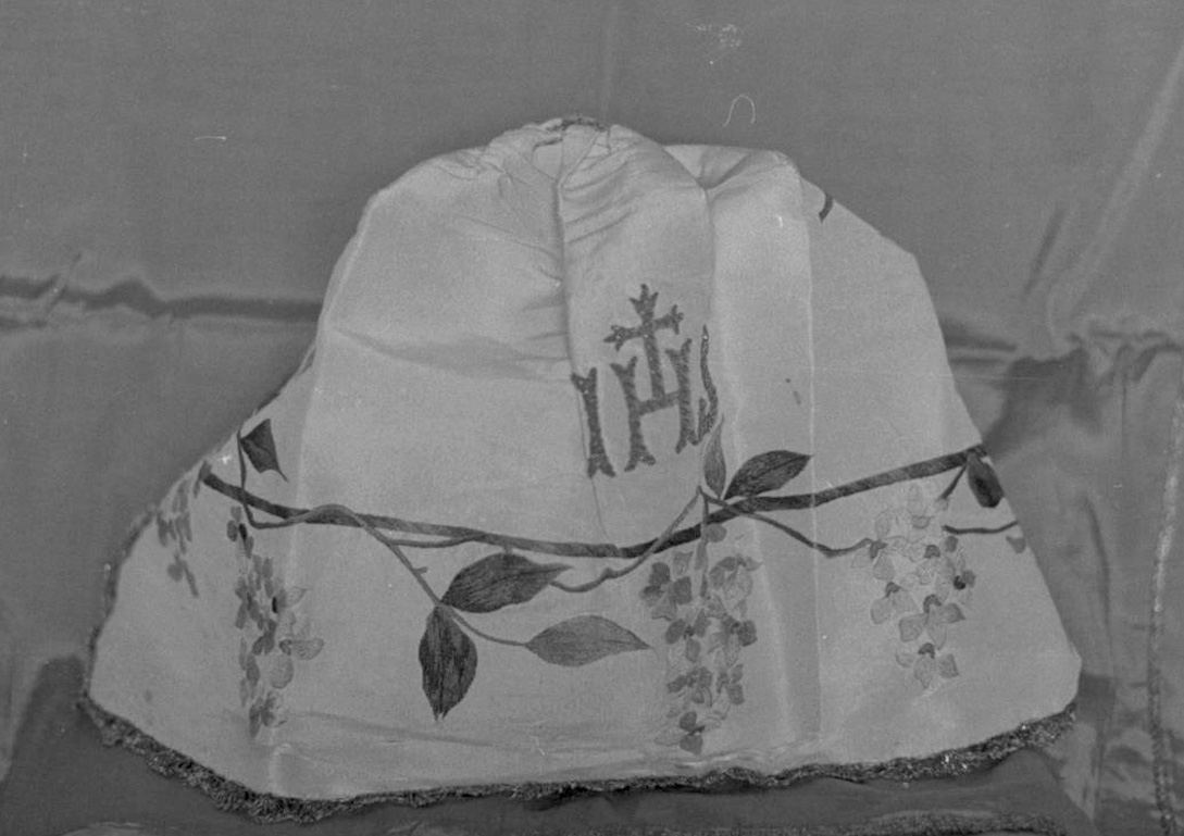 monogramma cristologico (conopeo di pisside) - manifattura toscana (prima metà sec. XIX)