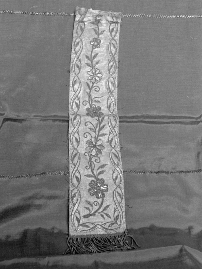 fanone, elemento d'insieme - manifattura toscana (sec. XIX)