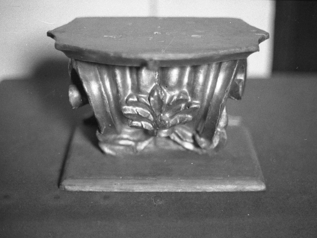 base - bottega toscana (sec. XVIII)