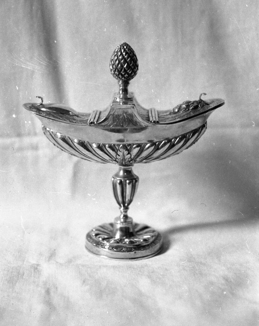 navicella portaincenso - a doppia valva - bottega toscana (primo quarto sec. XIX)