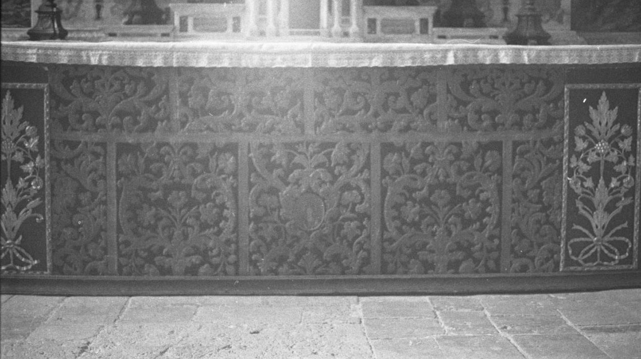 paliotto - a pannello piano - manifattura italiana (ultimo quarto sec. XVII)