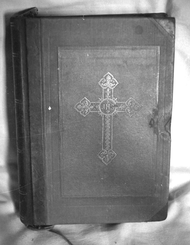 croce come simbolo di Cristo (messale cantato) - bottega romana (sec. XX)