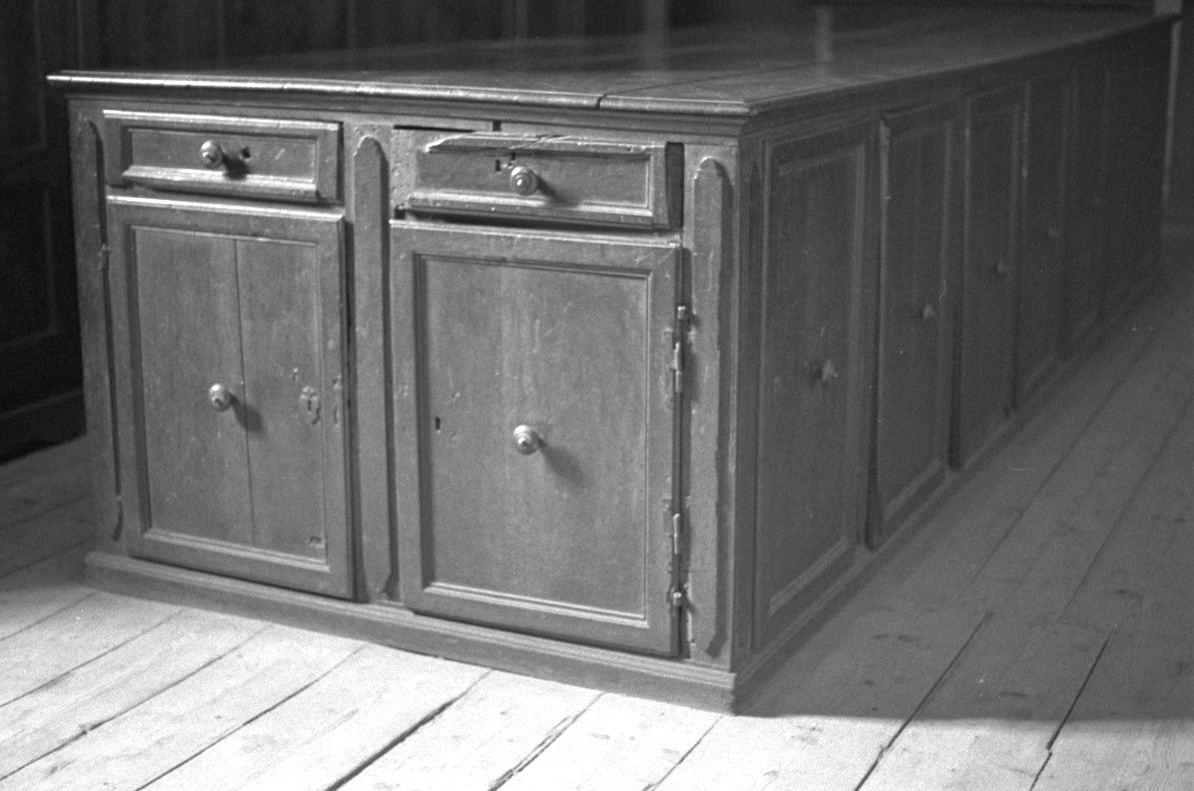 paratoio - bottega italiana (ultimo quarto sec. XVII)