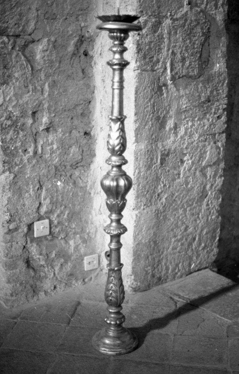 candeliere d'altare, serie - bottega toscana (primo quarto sec. XIX)