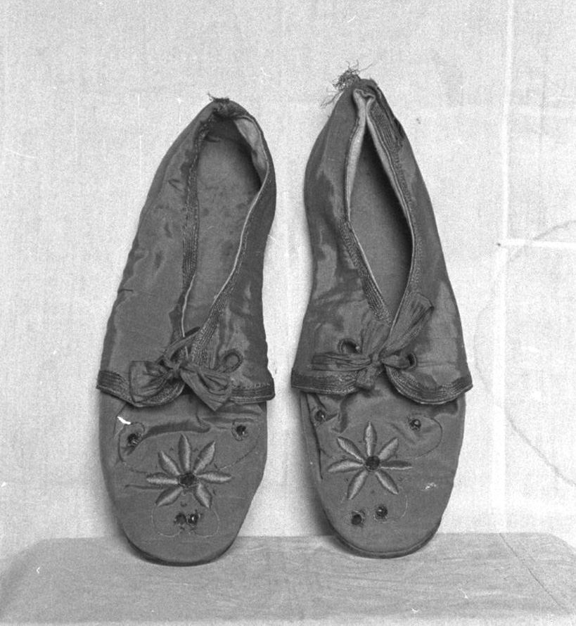 scarpetta, serie - manifattura italiana (ultimo quarto sec. XIX)