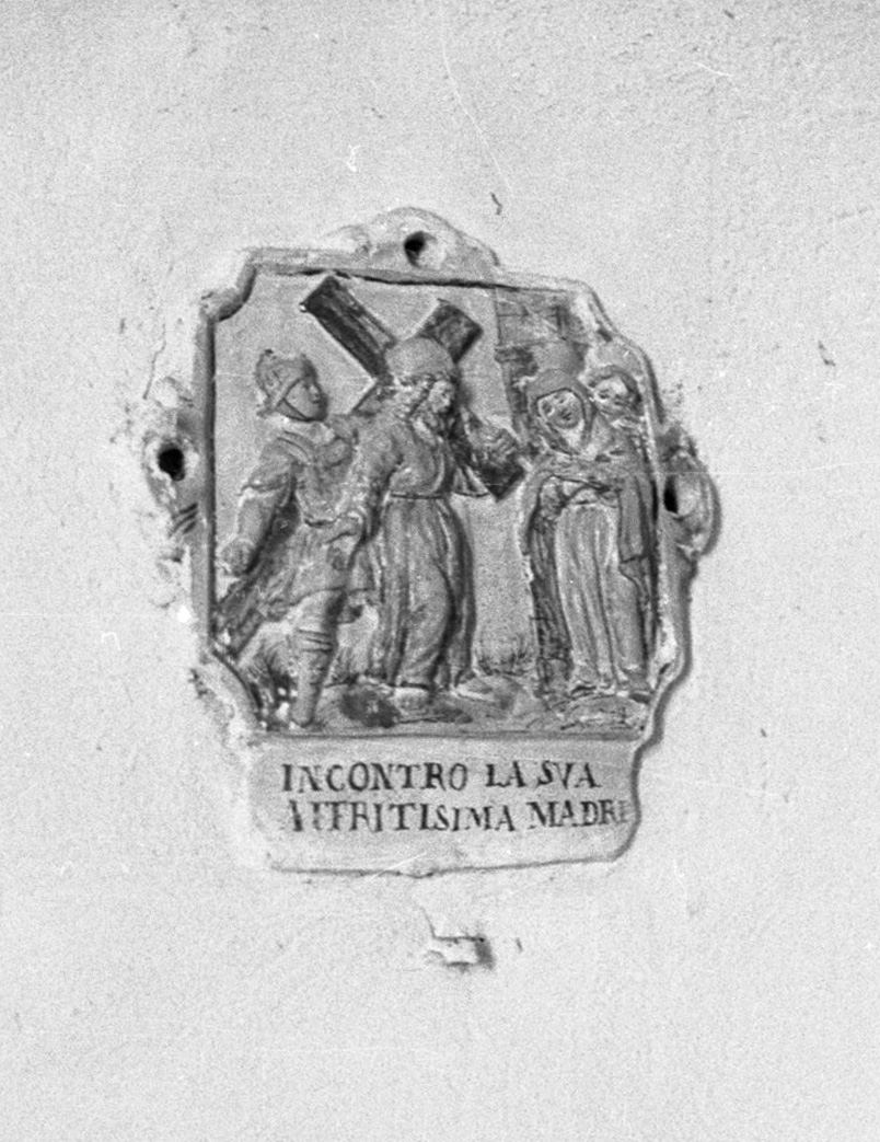 stazione IV: Gesù incontra la Madonna (formella, elemento d'insieme) - bottega toscana (sec. XVIII)