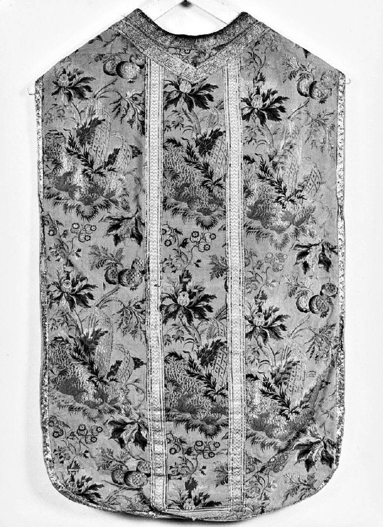 motivo decorativo floreale (pianeta, elemento d'insieme) - manifattura italiana (secondo quarto sec. XVIII)