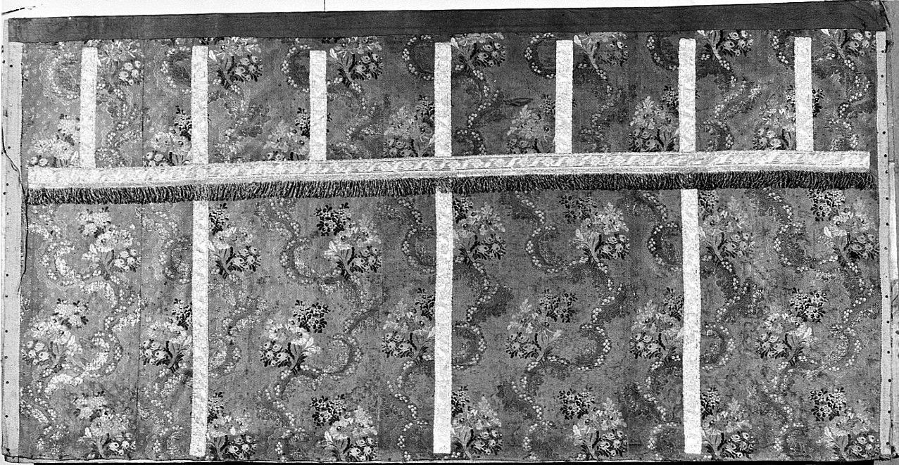 motivo decorativo floreale (paliotto) - manifattura italiana (terzo quarto sec. XVIII)