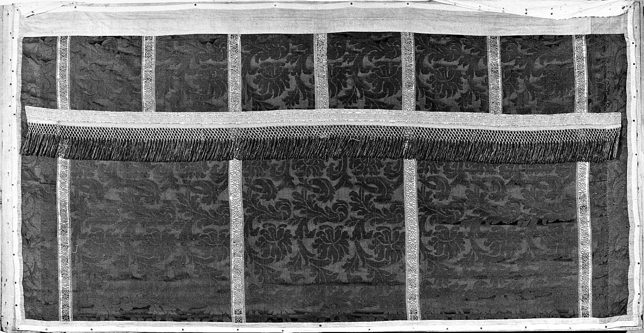 motivo decorativo floreale (paliotto) - manifattura italiana (seconda metà sec. XVIII)