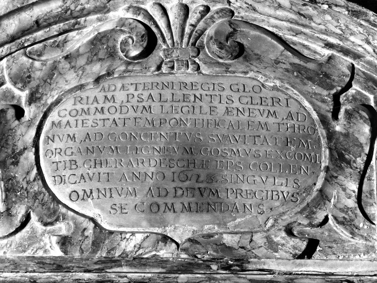 lapide commemorativa, elemento d'insieme - bottega toscana (sec. XVII)