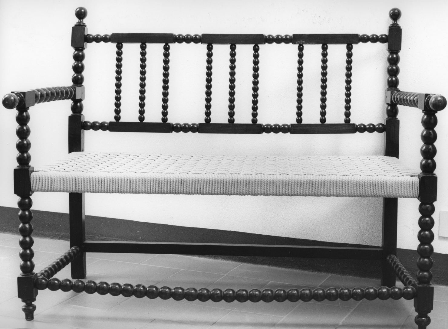 divanetto, elemento d'insieme - bottega toscana (sec. XX)