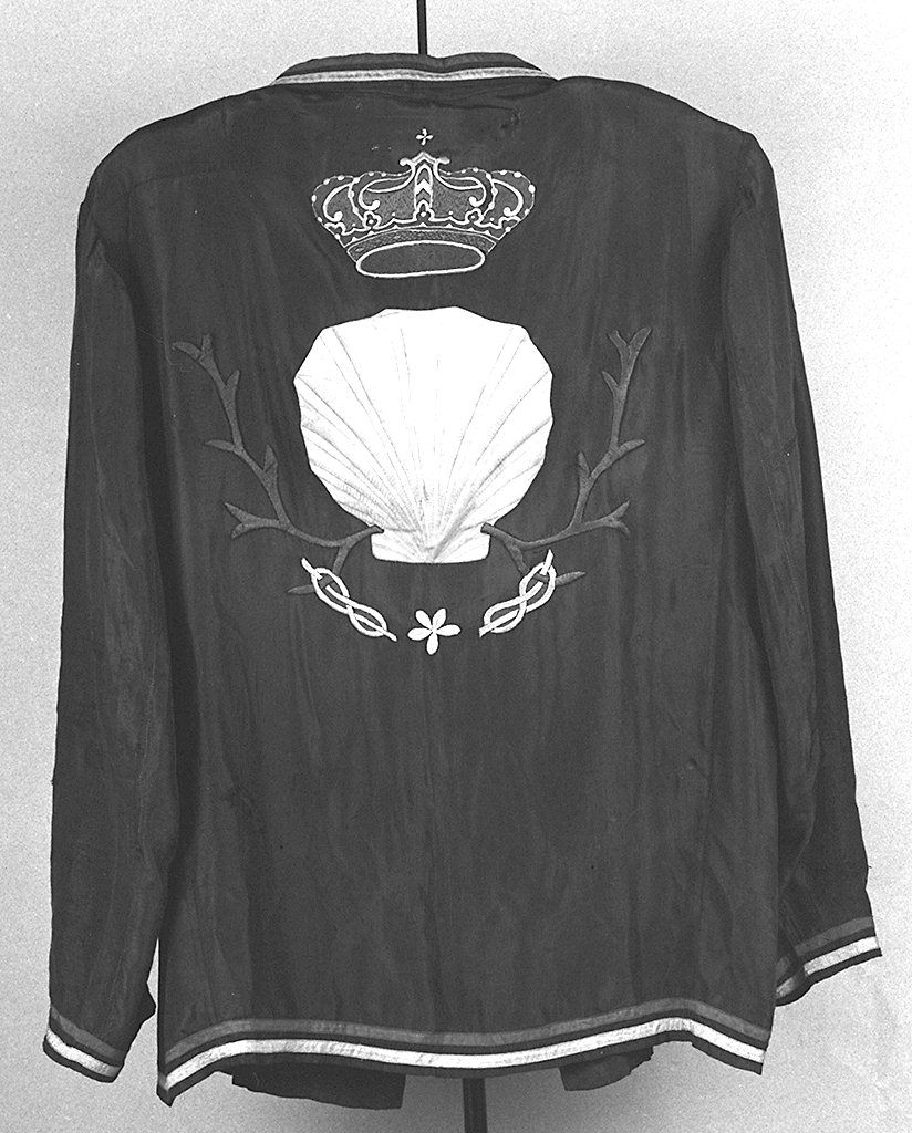 stemma della contrada del Nicchio (giubbetto da fantino, elemento d'insieme) - manifattura senese (secc. XIX/ XX)