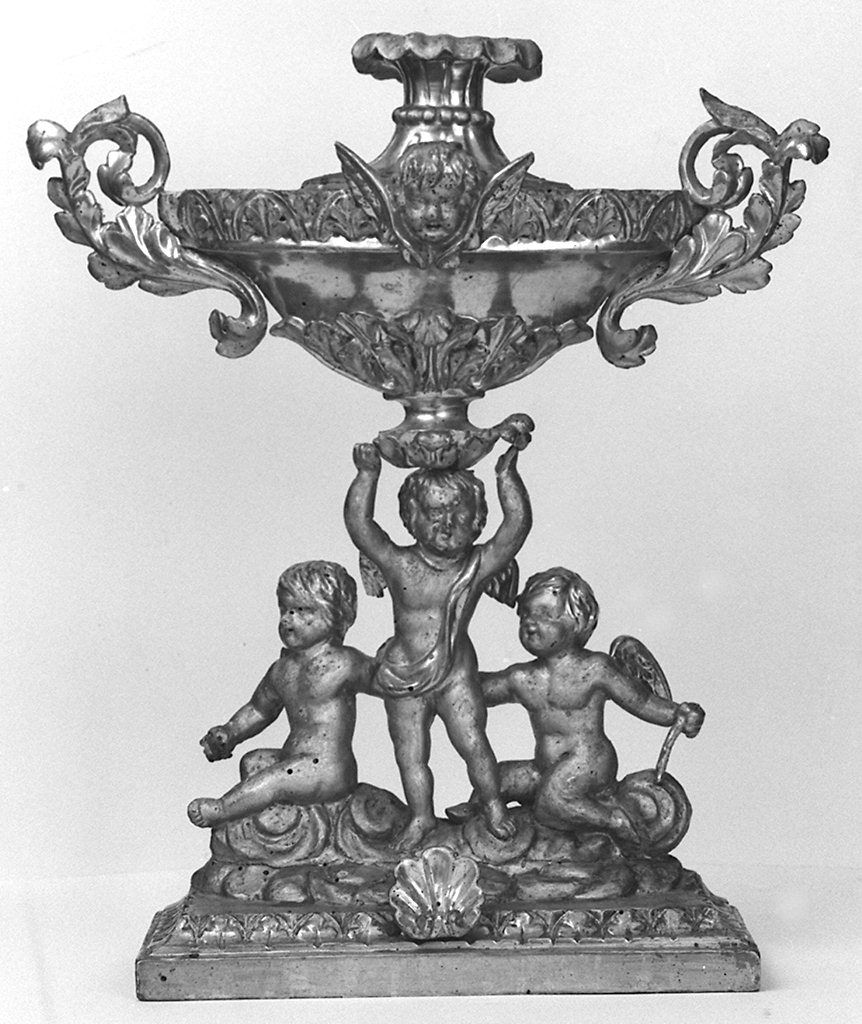 vaso d'altare con composizione floreale - bottega senese (sec. XIX)