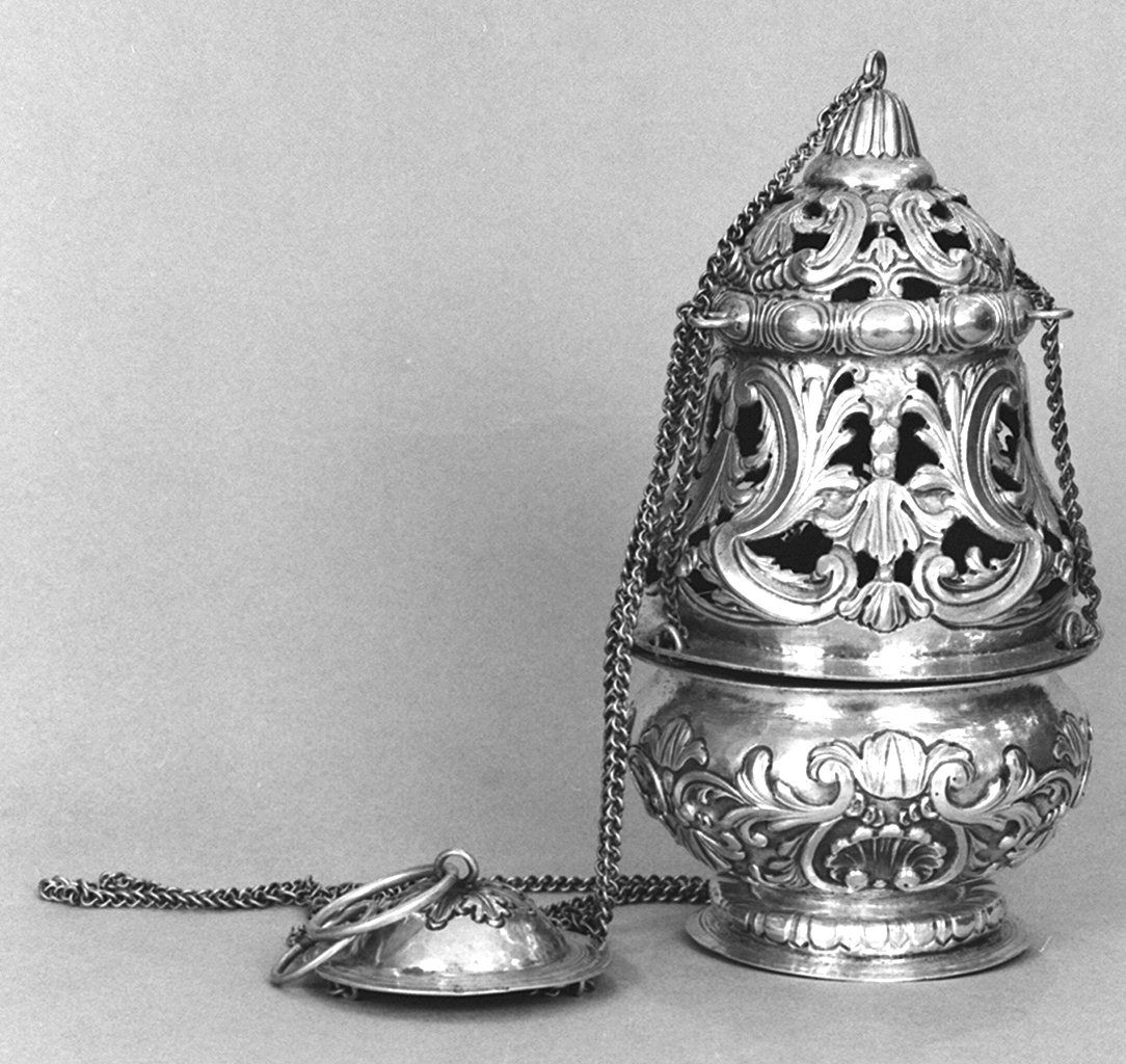 stemma della contrada del Nicchio (turibolo, elemento d'insieme) - bottega senese (sec. XVIII)