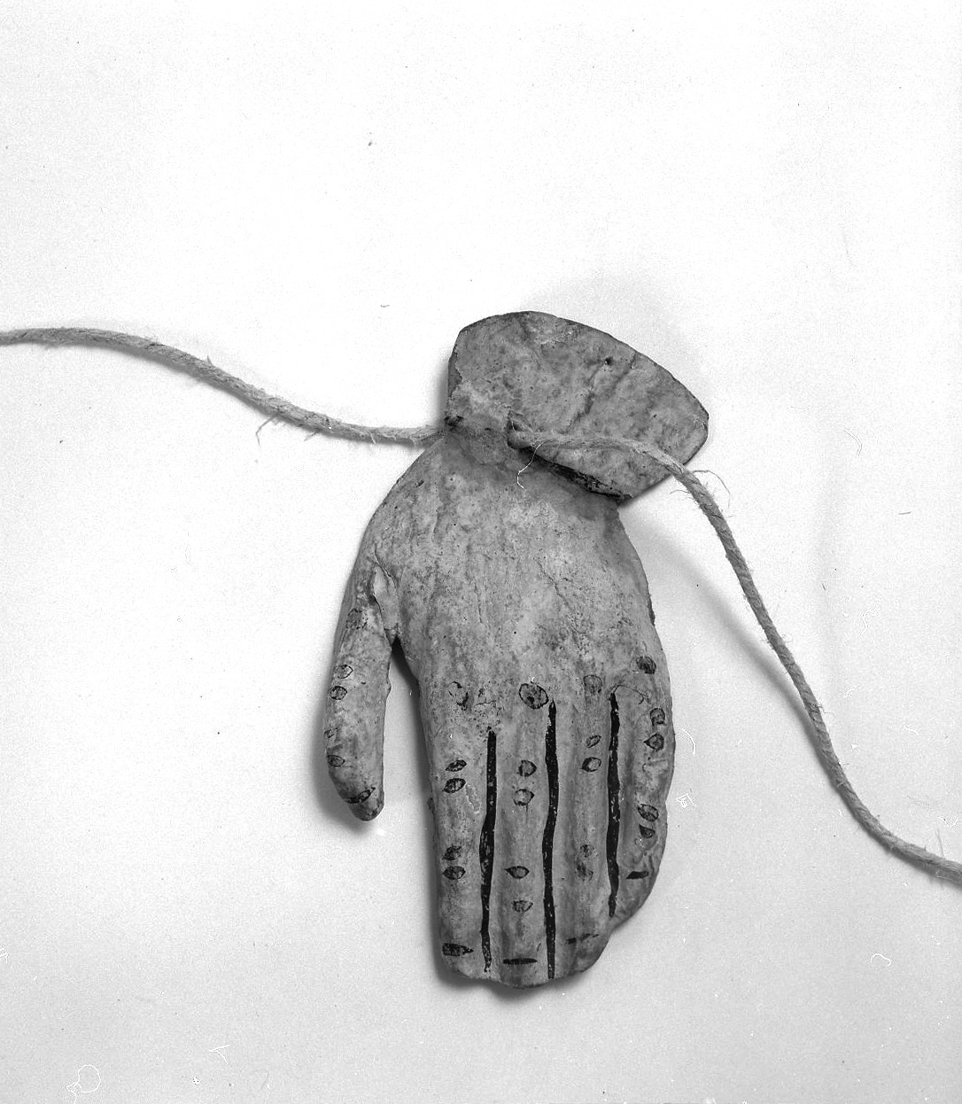 mano (ex voto antropomorfo) - valdelsano (secc. XVII/ XVIII)