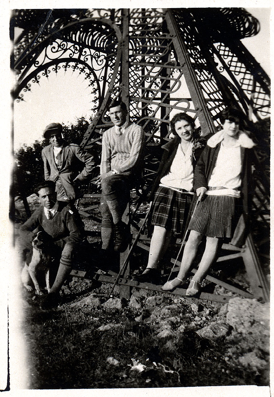 giovani uomini - giovani donne - gita in montagna - croce - Monte Amiata (positivo) di Brandi, Cesare (attr) (XX)