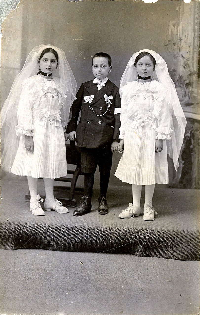 Tarugi, Margherita - Tarugi, Francesco - Tarugi, Maria - ritratto - foto r icordo - bambini (positivo) di Anonimo (attr) (XX)