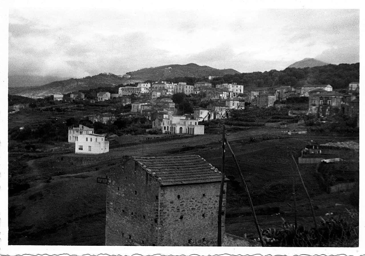 Veduta - villaggio (positivo) di Anonimo (attr) (XX)