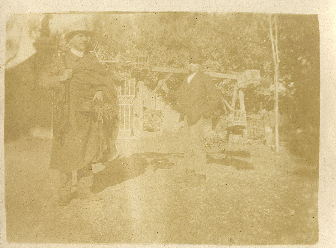 Brandi, Camillo - uomo con cappello (positivo) di [Brandi, Archibaldo (Baldo)] (attr) (XX)