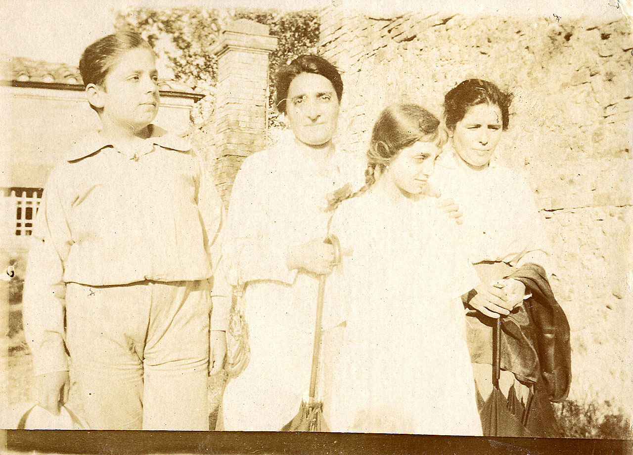 Brandi, Cesare - due donne - una bambina (positivo) di [Brandi, Archibaldo (Baldo)] (attr) (XX)