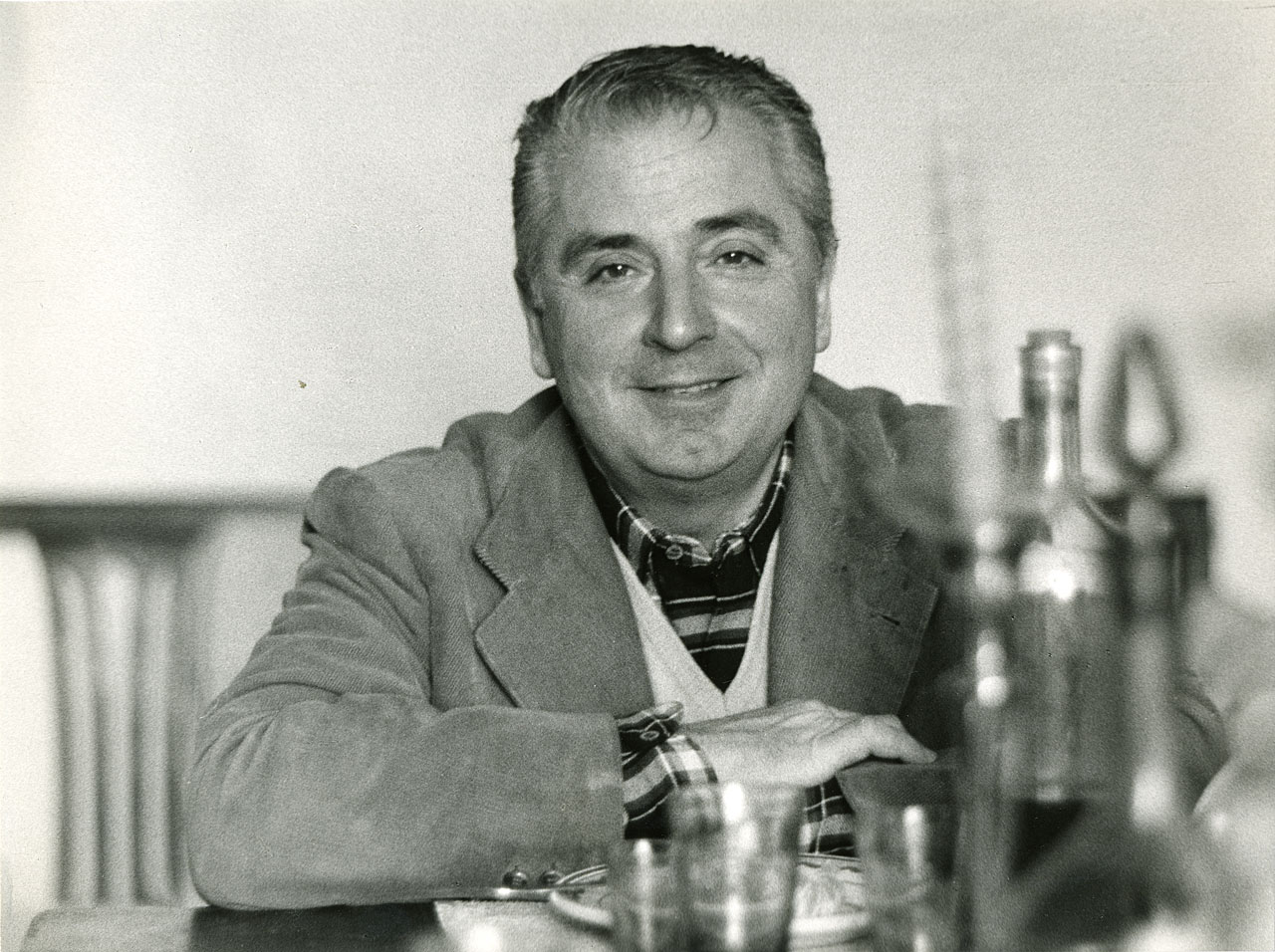 Brandi, Cesare - Vignano - Villa Brandi - sala da pranzo (positivo) di Anonimo (attr) (XX)