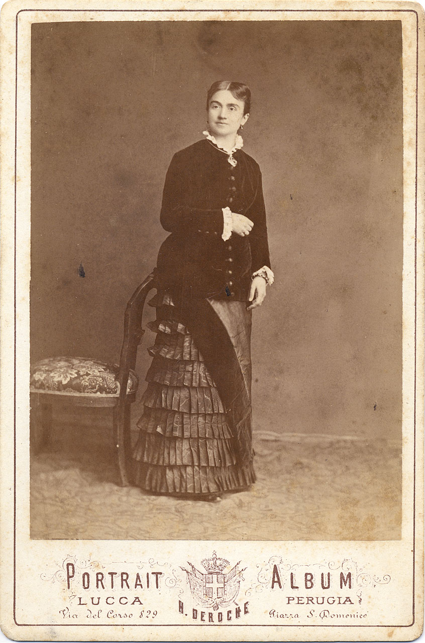 Ritratto femminile (positivo) di Deroche, H (attr) (XIX/ XX)