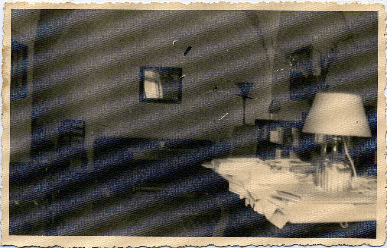 Veduta interno di uno studio (positivo) di Anonimo (attr) (XX)