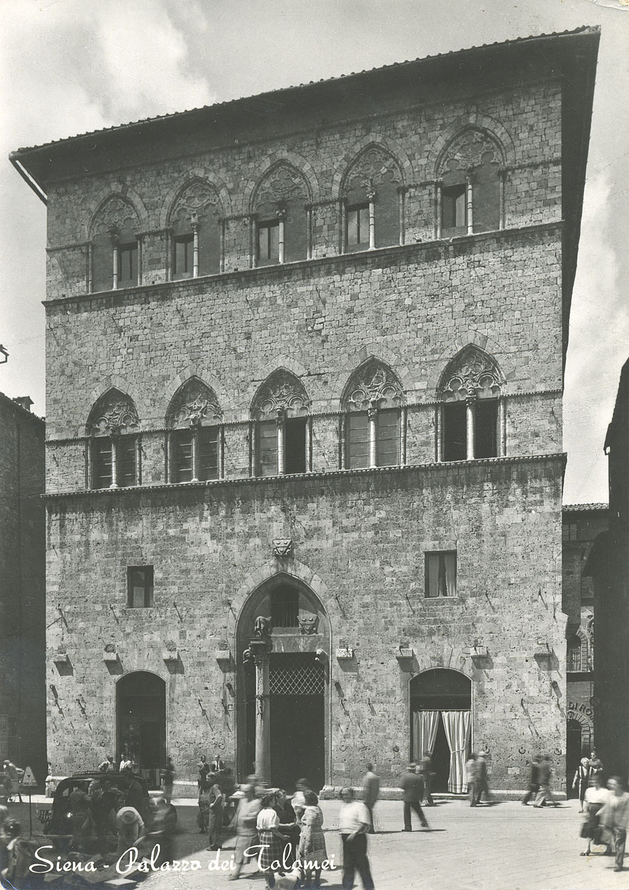 Siena - Palazzo Tolomei - uomini - donne - automobile (positivo) di Anonimo (attr) (XX)