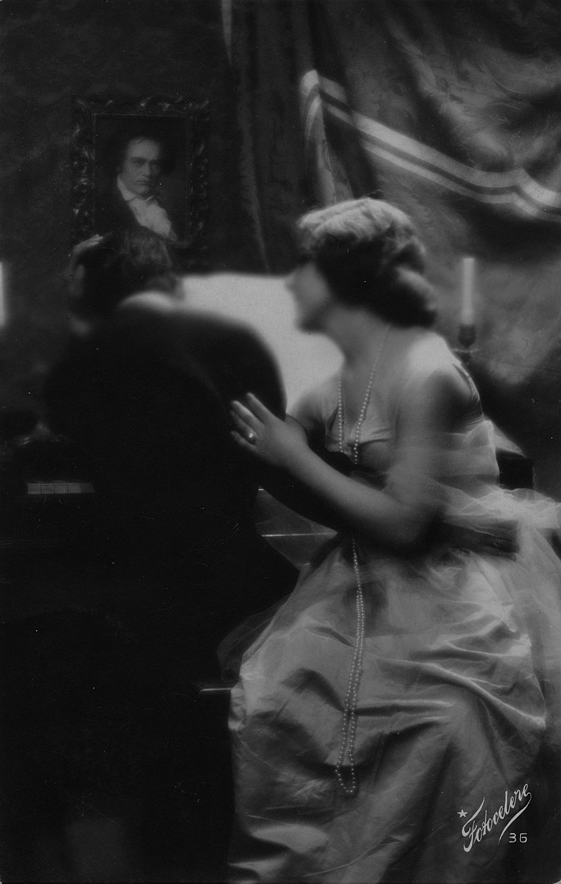 Donna - uomo - (positivo) di Camuzzi, Foto (attr) (XX)