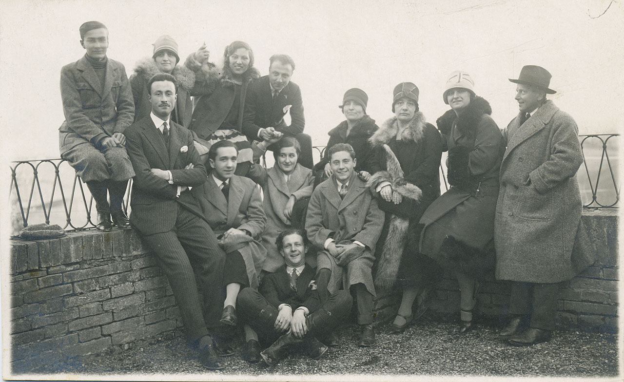 Brandi, Baldo - fotografia di gruppo - uomini - donne (positivo) di Anonimo (attr) (XX)