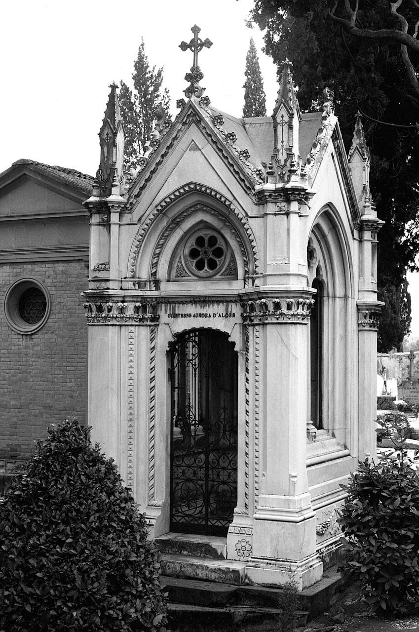 monumento funebre - a edicola di Porciatti Lorenzo (sec. XIX)