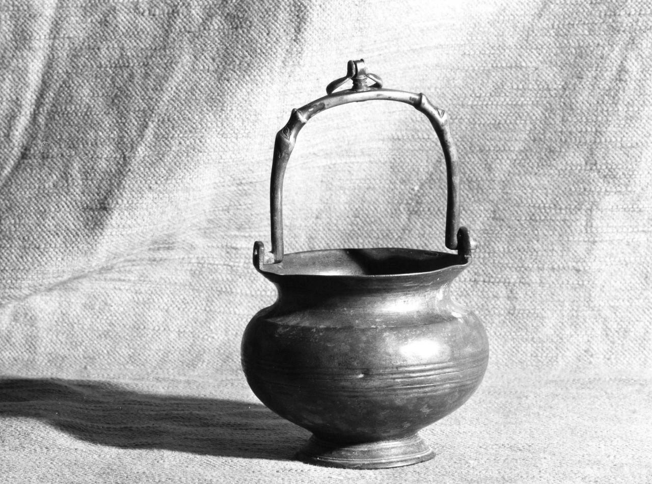 secchiello per l'acqua benedetta - bottega toscana (sec. XVII)