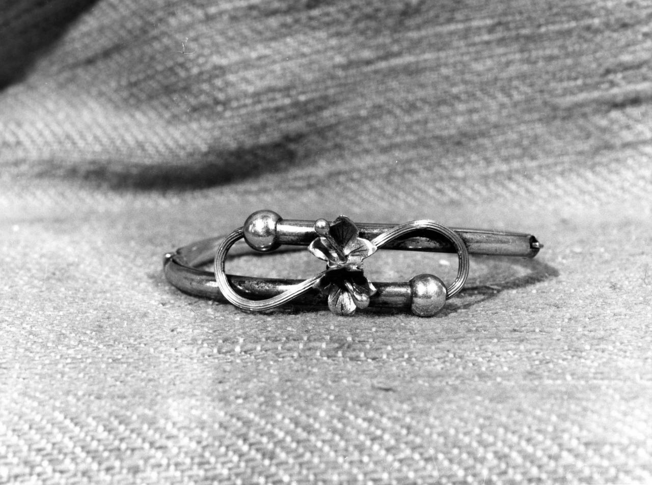 bracciale - bottega toscana (fine/inizio secc. XVIII/ XIX)