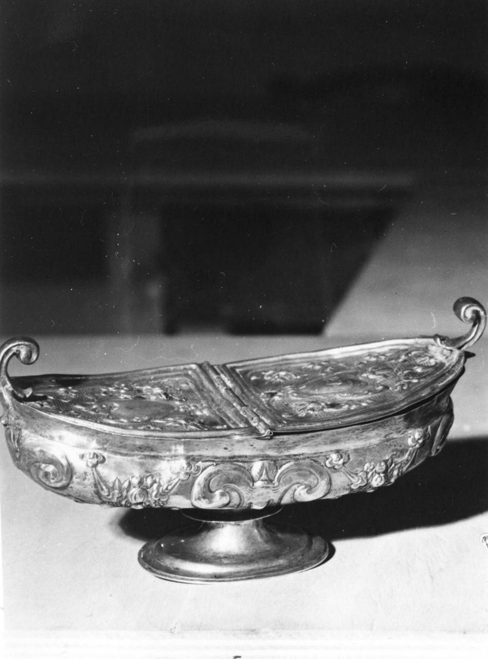 navicella portaincenso - a doppia valva - bottega toscana (inizio sec. XVII)