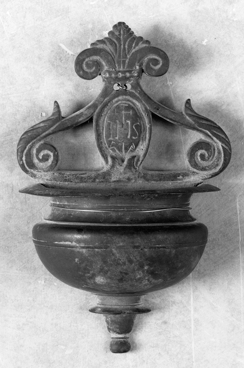 acquasantiera pensile - bottega toscana (sec. XVII)