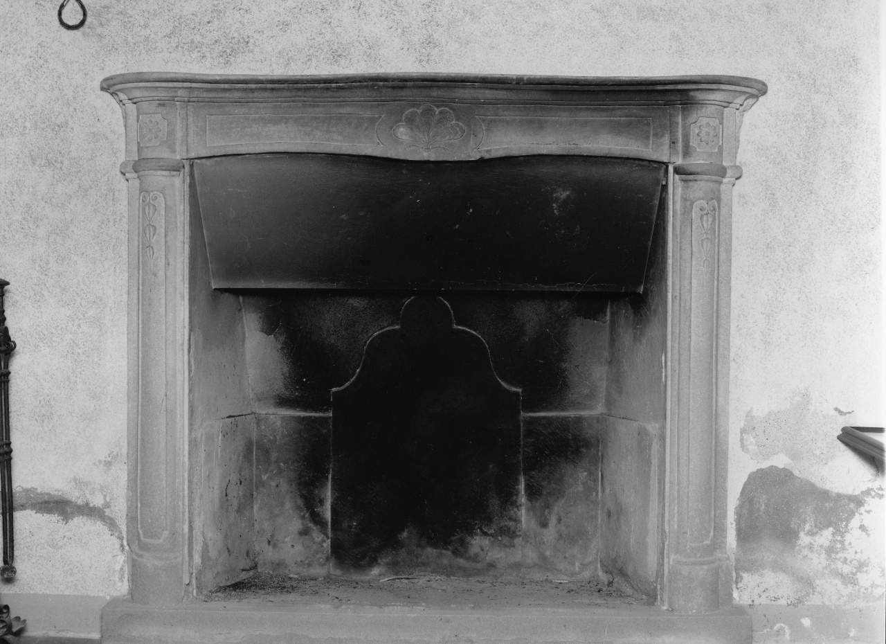 mostra di camino - bottega toscana (ultimo quarto sec. XIX)