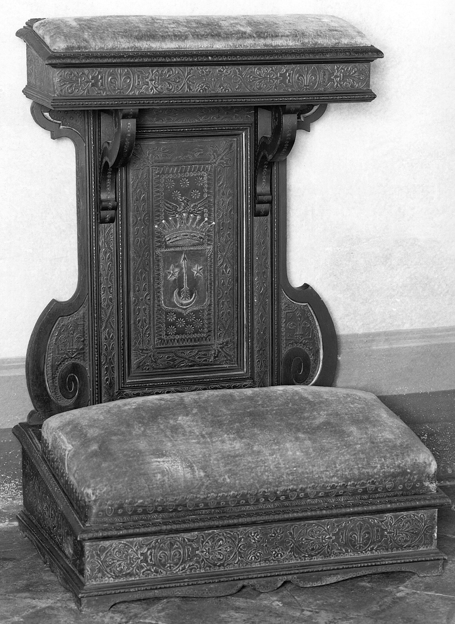 inginocchiatoio - bottega toscana (?) (ultimo quarto sec. XIX)