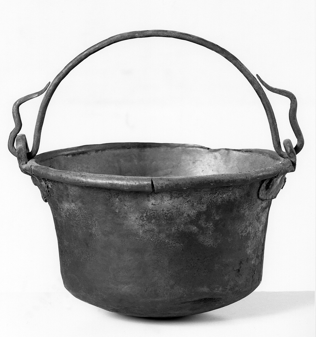 paiolo - bottega toscana (fine/inizio secc. XVII/ XVIII)