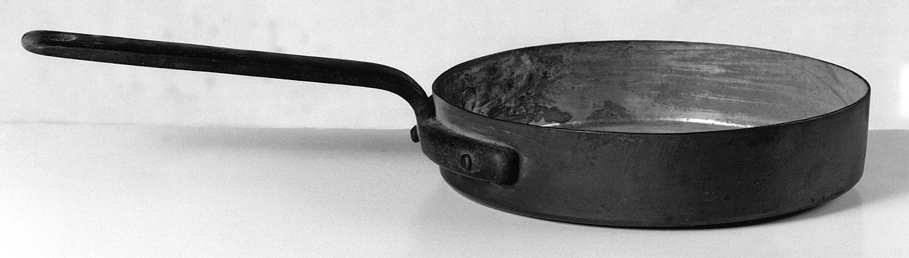 tegame, serie - bottega toscana (fine/inizio secc. XVII/ XVIII)