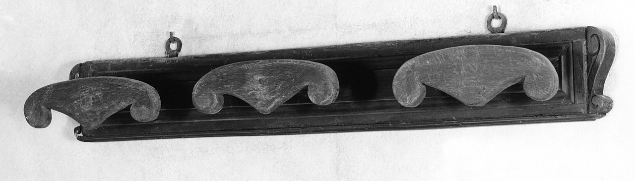 attaccapanni - ad asta - bottega fiorentina (sec. XVII)