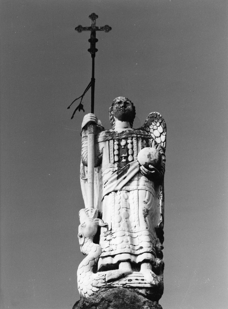 San Michele Arcangelo combatte il drago (statua) - ambito toscano (fine sec. XIII)