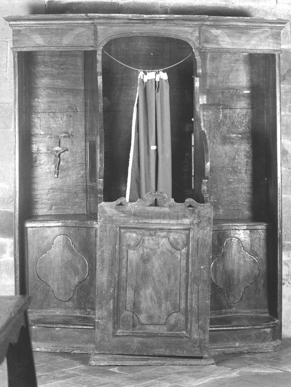 confessionale, opera isolata - produzione toscana (seconda metà sec. XVIII)