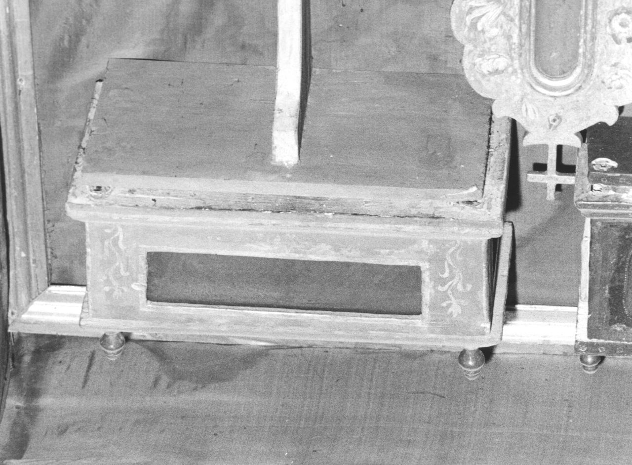 reliquiario a teca - a cassetta, serie - produzione toscana (prima metà sec. XIX)