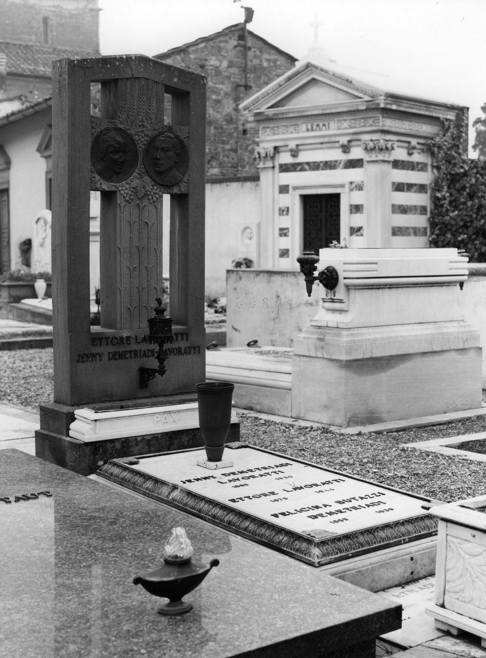 ritratto di Ettore e Jenny Lavoratti (monumento funebre) di Vigni Corrado - ambito toscano (sec. XX)