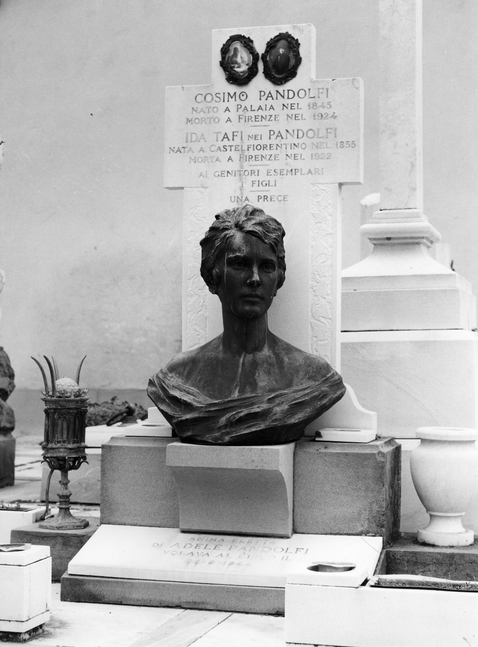 ritratto di Adele Pandolfi (monumento funebre) di Rivalta Augusto - ambito toscano (sec. XX)