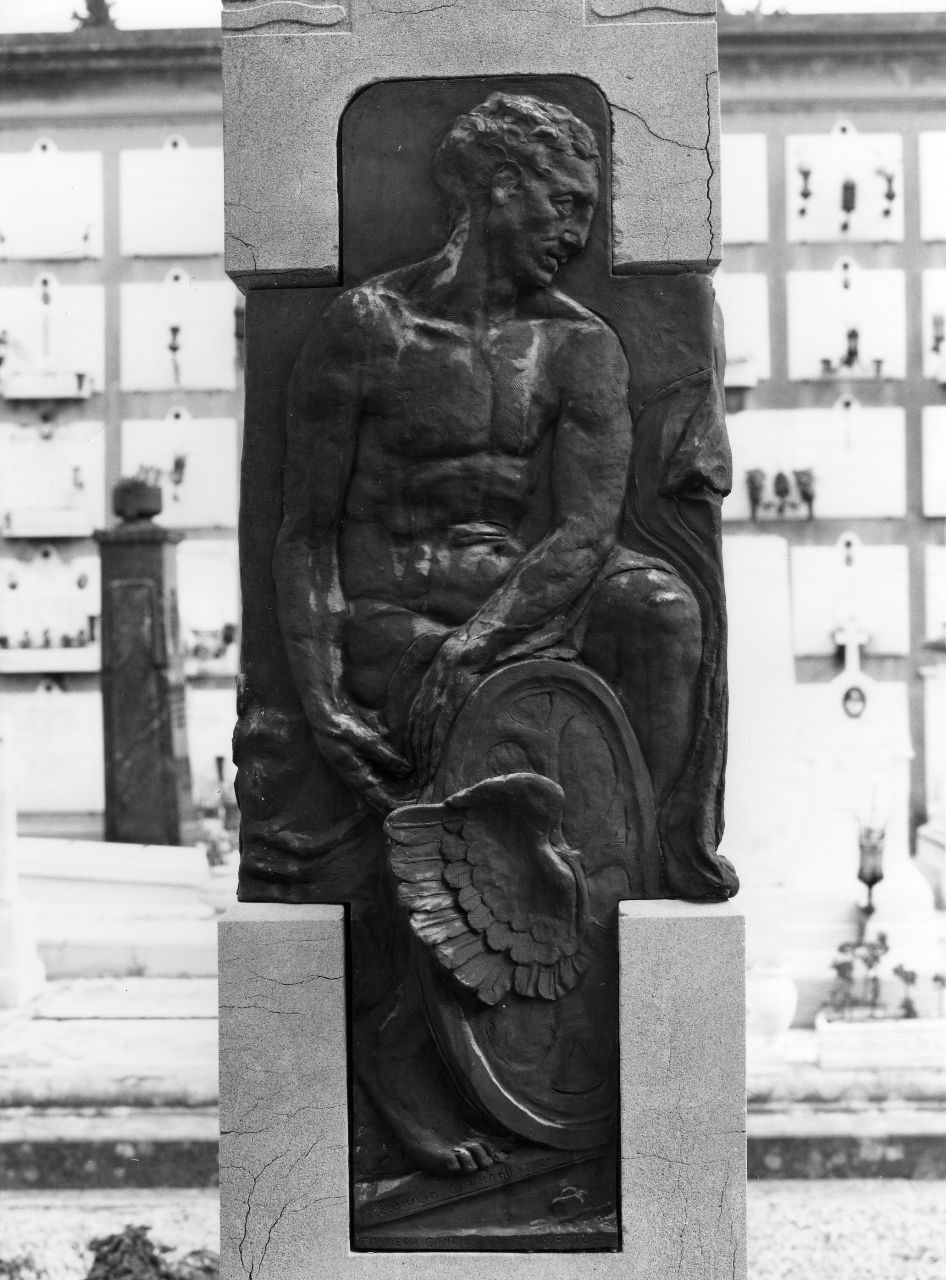 figura allegorica maschile (rilievo) di Cipriani Giulio (sec. XX)