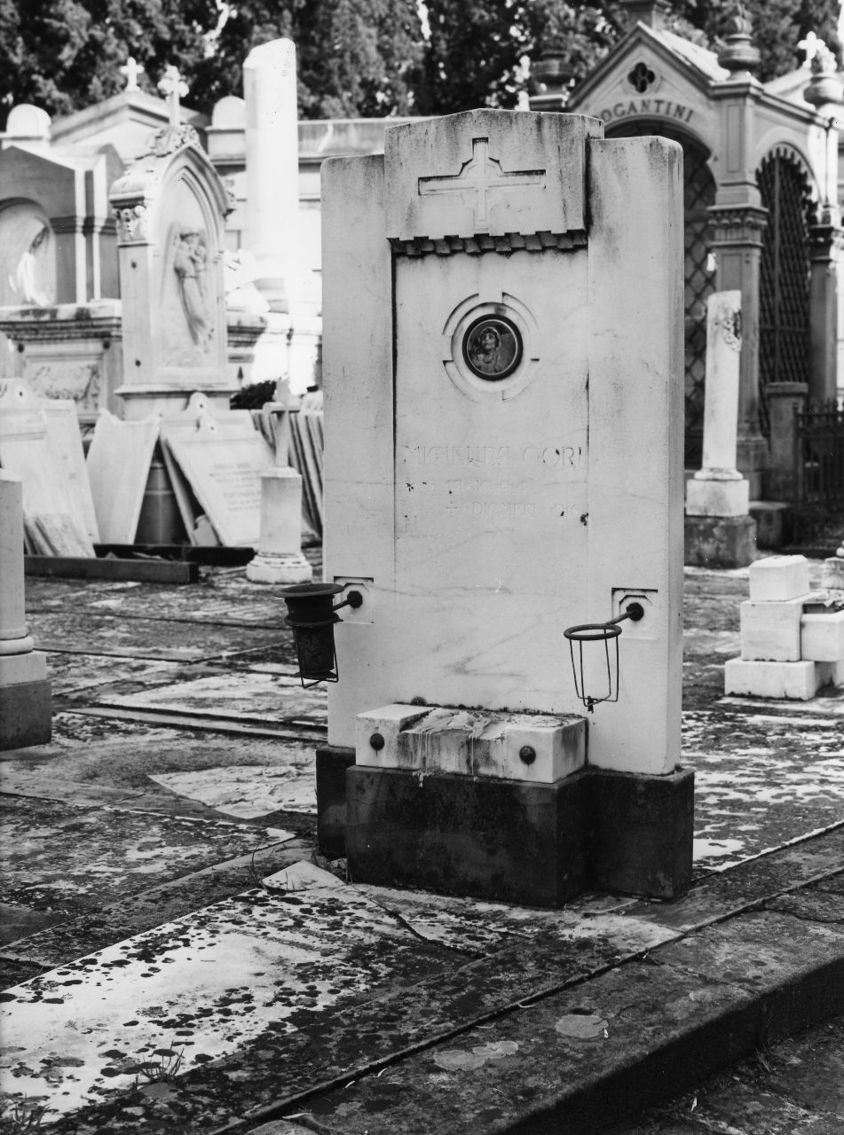 monumento funebre - ambito toscano (sec. XX)