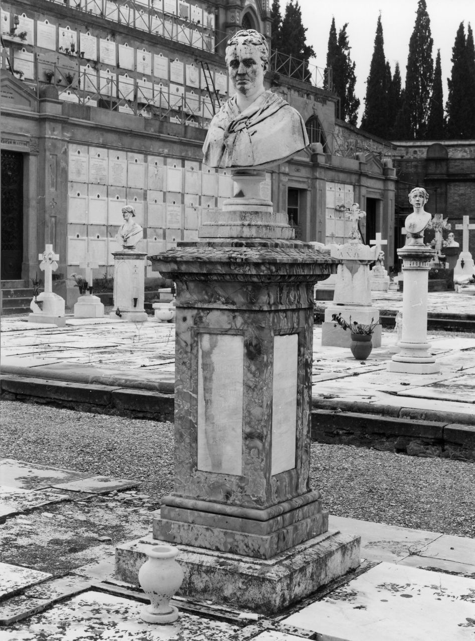 busto ritratto di Adelaide Raddi (monumento funebre) - ambito toscano (sec. XIX)
