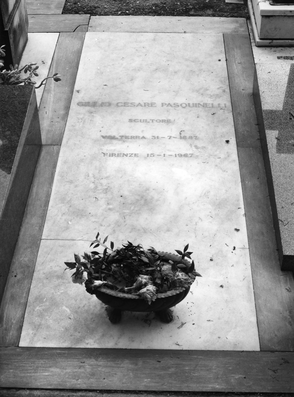 monumento funebre - ambito toscano (sec. XX)